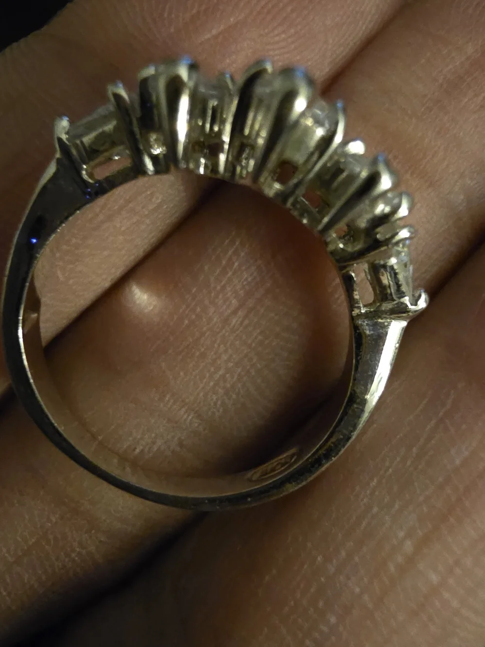 Elegant Clear Crystal Cluster Ring - Women Jewelry